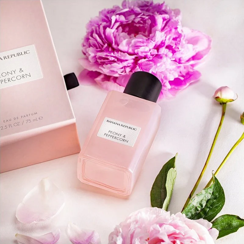 Banana Republic Peony & Peppercorn EDP - Image 4