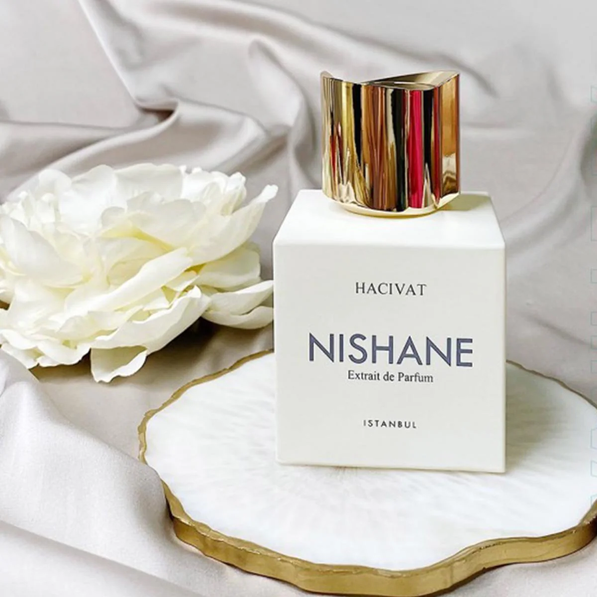 Nishane Hacivat Hair & Body Oil - Image 5