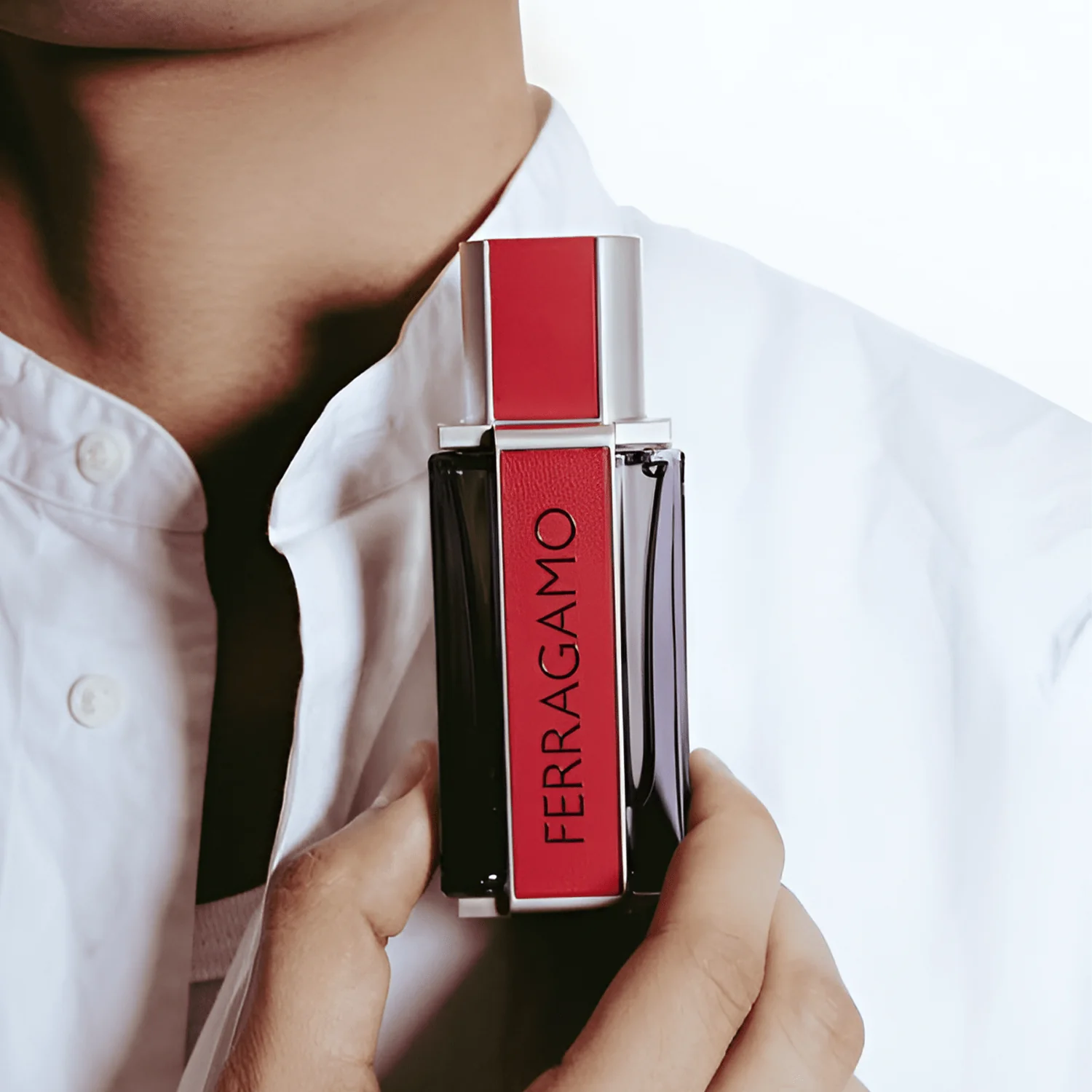 Salvatore Ferragamo Red Leather EDP Set for Men - Image 4