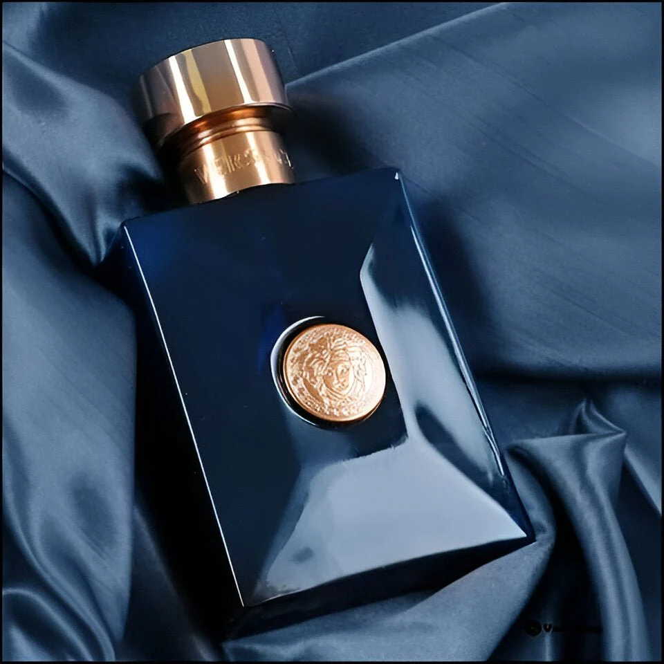 Versace Pour Homme Dylan Blue EDT Grooming Gift Set - Image 2