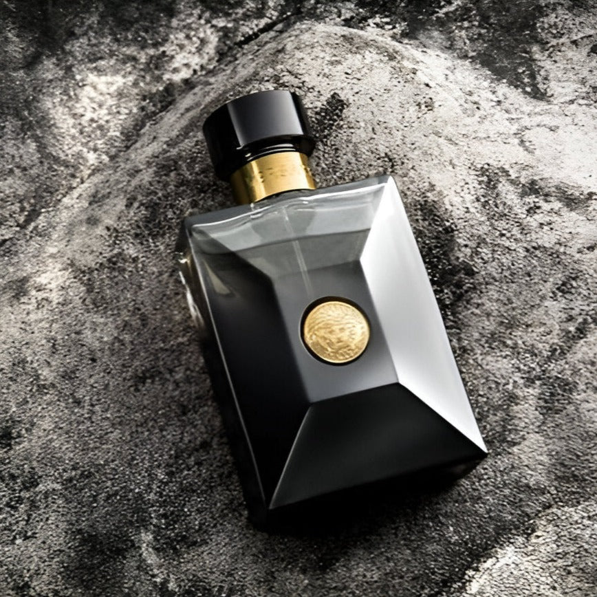 Versace Pour Homme Oud Noir EDP - Image 3